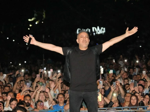 Haluk Levent'in 28 yıllık sır küpü itiraf etti! "Borçlu olduğu için hesabımı kullanıyordu"