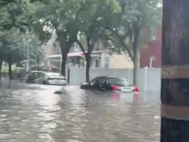 Dünya Kupası finali öncesi New York'u sel bastı
