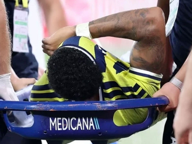 Fenerbahçe'de Oosterwolde depremi! Rapor sonrası moraller bozuldu