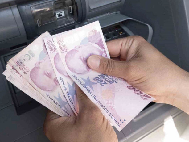 ATM'den para çeken herkesi ilgilendiriyor: Yeni dönem resmen başladı