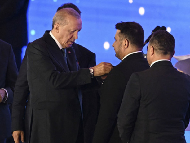 3 farklı partiden 7 belediye başkanı AK Parti'de! İşte o isimler