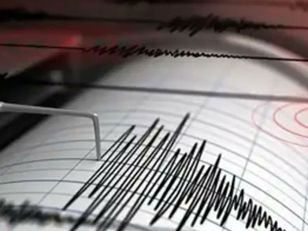 Endonezya'da 7.7 büyüklüğünde deprem