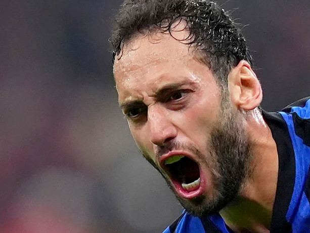 Hakan Çalhanoğlu Süper Lig'e imzaya geliyor! Şimdi ortalık fena karışacak