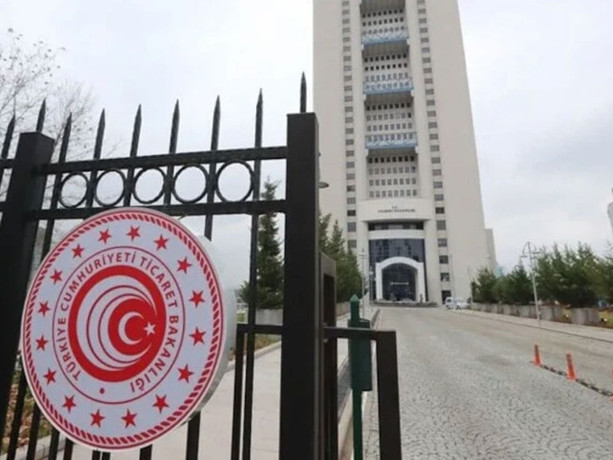 Ticaret Bakanlığı uyardı: Sosyal medyada 'Fiyat için DM' yazana ceza geliyor