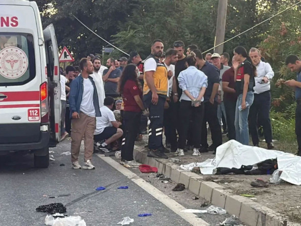 Düzce'de katliam gibi kaza: Çok sayıda ölü ve yaralı var!