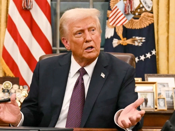 Trump düğmeye bastı: Dev şirkete ambargo!