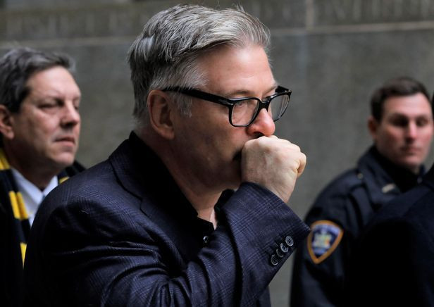 Alec Baldwin olayında flaş gelişme! O anlar ortaya çıktı... - Resim : 5