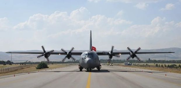 Ekiplerin bölgedeki çalışması sürüyor: Düşen kargo uçağının kara kutusu bulundu - Resim : 5