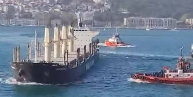 İstanbul Boğazı Üsküdar açıklarında gemi kazası! - Resim : 1