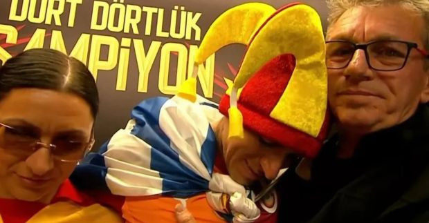 Galatasaray RAMS Park'ta şampiyonluk kupasına kavuştu - Resim : 1