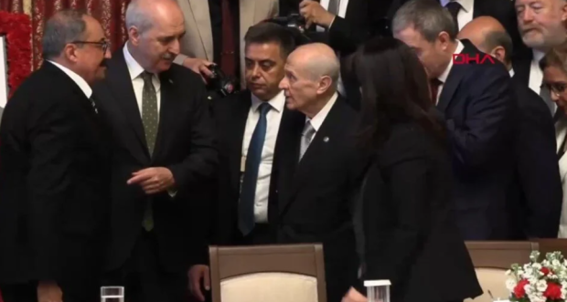 TBMM'de Sırrı Süreyya Önder anması... Devlet Bahçeli 99 gün sonra Meclis'te - Resim : 1