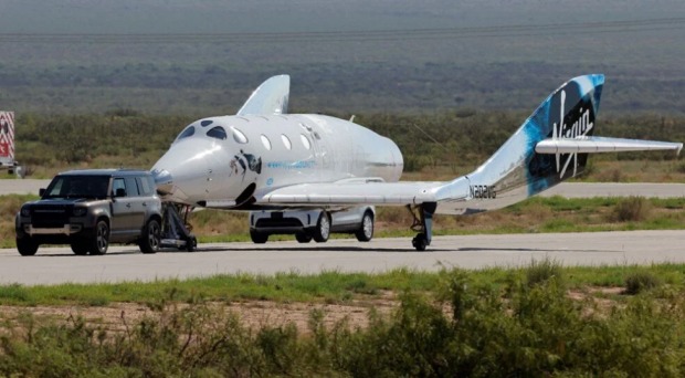 Virgin Galactic, ilk ticari uzay uçuşunu yaptı - Resim : 1