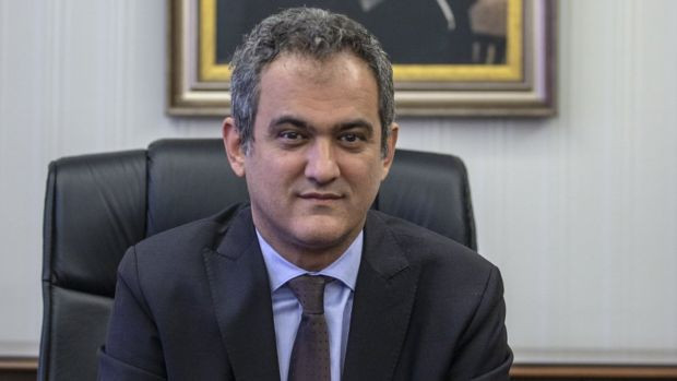 Milli Eğitim'de görev değişimi: Milli Eğitim Bakanı Mahmut Özer oldu - Resim : 2