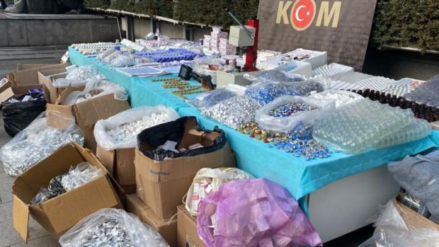 İstanbul'da sahte kanser ilacı operasyonu - Resim : 1