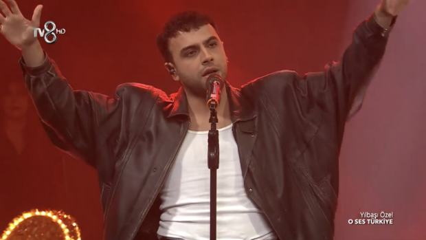 Yıldız Tilbe - Köfn düeti viral oldu! - Resim : 1