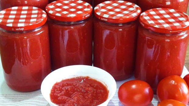 İstanbullu ev hanımları marketten almaktan sıkıldı kendi yapmaya başladı! 3 kilo domatesten 5 tane çıkıyor - Resim : 3