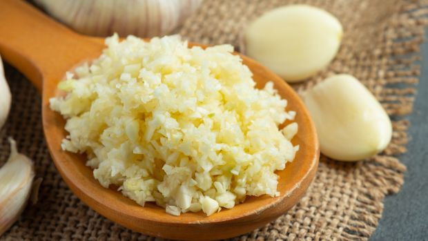 Sarımsakları böyle saklamalısınız; Aylarca filizlenmiyor ve yeşillenmiyor. - Resim : 2