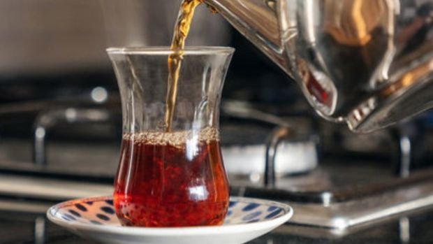 Çay demlerken acısını almanın püf noktası: 1 tatlı kaşığı eklemek yetiyor - Resim : 3