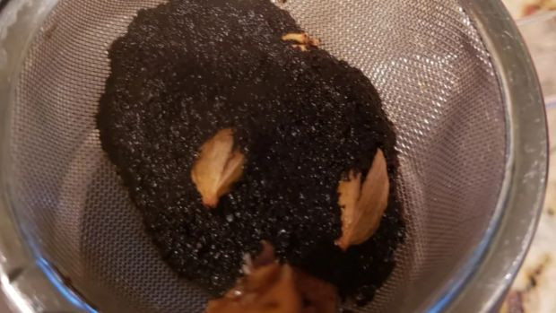 Dudak üstü tüylerden ağrısız acısız kurtulma yöntemi; Asla kızarıklık kalmıyor, tahriş olmuyor… - Resim : 2