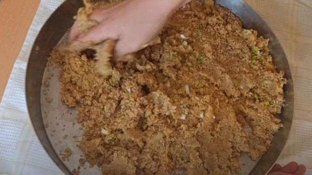 Komşularınız Antep usulü mercimek köftesi tarifi için sıraya girecek: Bir tadına bakan doyamıyor… - Resim : 1