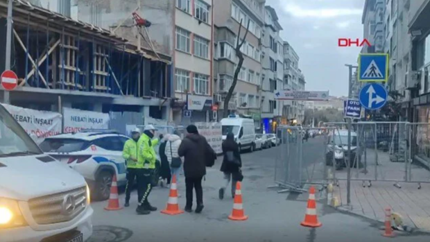 İstanbul'da 4 günlük gösteri yasağı! Bazı yollar trafiğe kapatıldı - Resim : 1