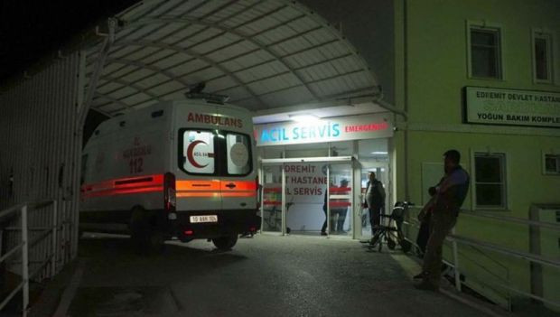 Balıkesir'de lokantada tavuk döner yiyen 13 kişiye zehirlenme teşhisi konuldu - Resim : 1