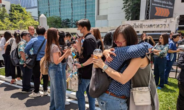 Myanmar'da 7,7 ve 6,4 büyüklüğünde iki deprem! Gökdelenler yıkıldı, Tayland ve Çin’de hissedildi - Resim : 1