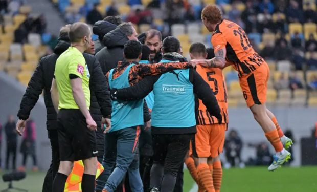 Arda Turan yapılamayanı yaptı! Bir ilki başaran Shakhtar şampiyonluğa koşuyor - Resim : 1