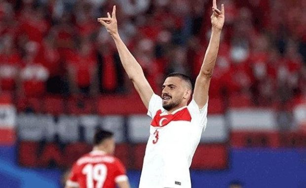 Beşiktaş-Maccabi maçına damga vurmuştu: Asker selamı veren İsrailli futbolcuya komik ceza - Resim : 2