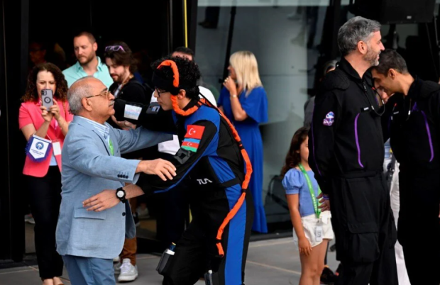 Türkiye'nin 2'nci uzay misyonu tamamlandı: Tuva Cihangir Atasever'in içinde bulunduğu araç Dünya'ya iniş yaptı - Resim : 3