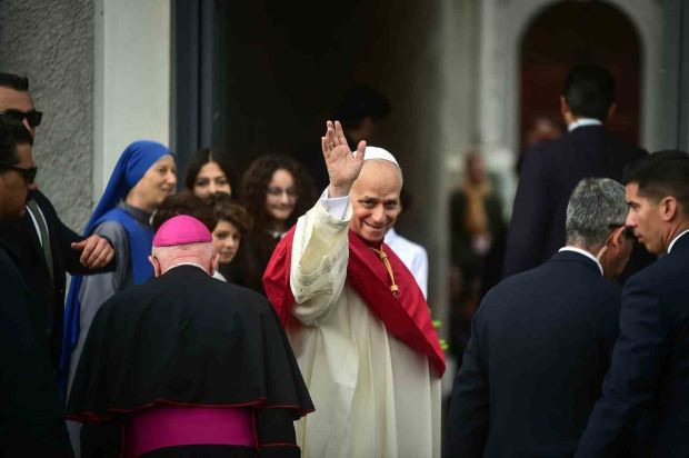 Vatikan Devlet Başkanı Papa 14. Leo, İstanbul'da Kutsal Ruh Katolik Kilisesi'nde hitapta bulundu - Resim : 1