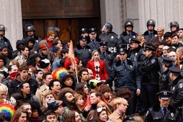 Grammy Ödüllü sanatçı Harley Quinn oldu! - Resim : 2