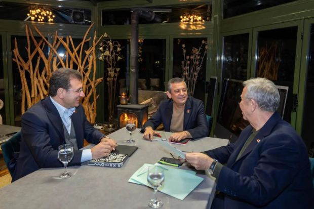 Ankara’da üçlü zirve: Özel, İmamoğlu ve Yavaş ile bir araya geldi: Birlikteyiz, hep birlikte olacağız, hep beraber kazanacağız - Resim : 1