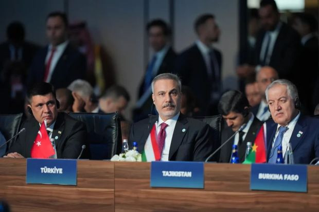 Dışişleri Bakanı Hakan Fidan: İsrail bölgeyi felakete sürüklüyor - Resim : 1