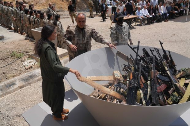 PKK'nın silah bırakma sürecinin ilk ayağı tamamlandı - Resim : 3