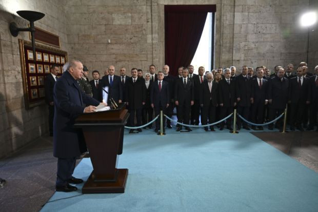 Cumhurbaşkanı Erdoğan: En büyük eserim dediğiniz Türkiye Cumhuriyeti'ne tutkuyla sahip çıkıyoruz - Resim : 4