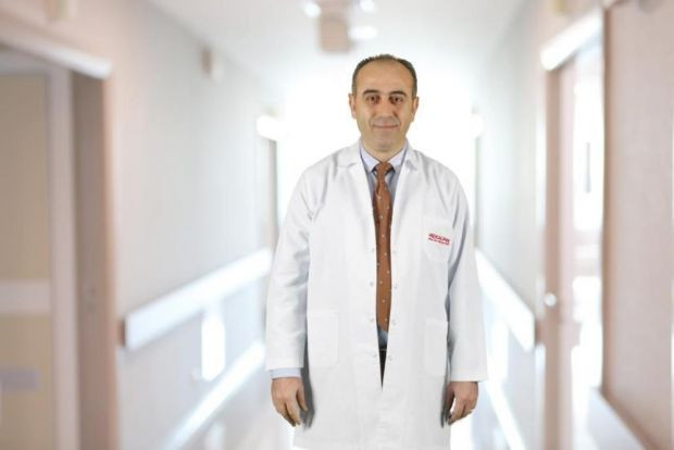 Prof. Dr. Özcan Hız: Hapşırmak fıtık patlamasına neden olabilir - Resim : 1