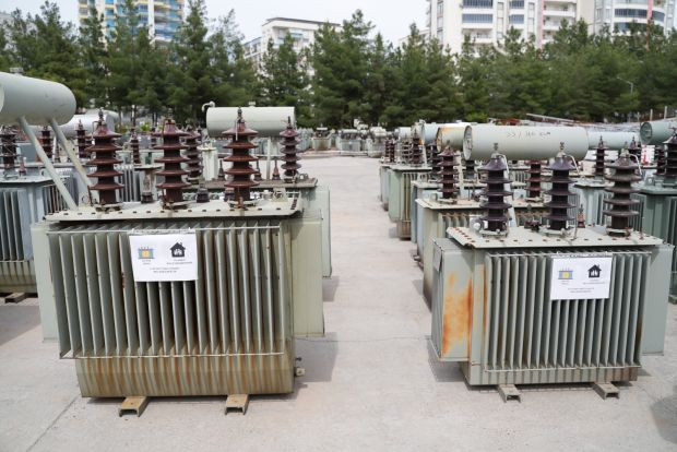 Dicle Elektrik Genel Müdürü Yaşar Arvas: Kaçak trafolarıyla 100 bin nüfuslu bir ilçe kadar enerji tüketiyorlar - Resim : 4