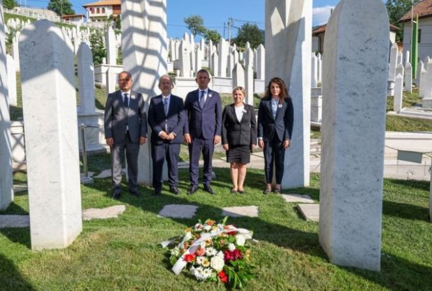 Erdoğan'ın videolu mesajı yarıda kesildi: Özgür Özel'den Bosna-Hersek'te ''Filistin'' tepkisi! - Resim : 2