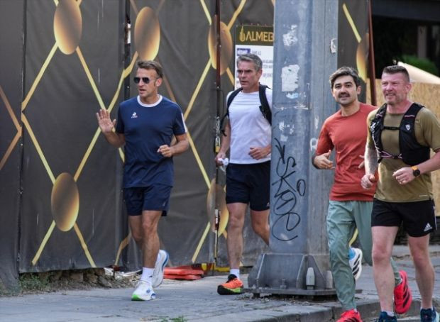 Macron, Ankara'da sabah koşusuna &ccedil;ıktı: Seğmenler Parkı'nda &ouml;nlem - Resim : 1