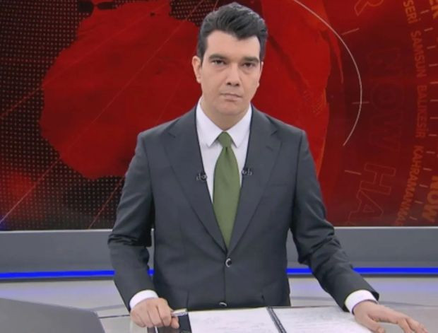 NOW TV haber spikeri Selçuk Tepeli istifa etti! Yerine Ozan Gündoğdu geldi - Resim : 1