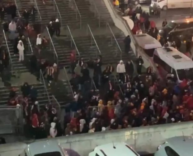 Galatasaray'da kazan kaynıyor! Gaziantep maçı bardağı taşırdı: "Yönetim istifa" - Resim : 2