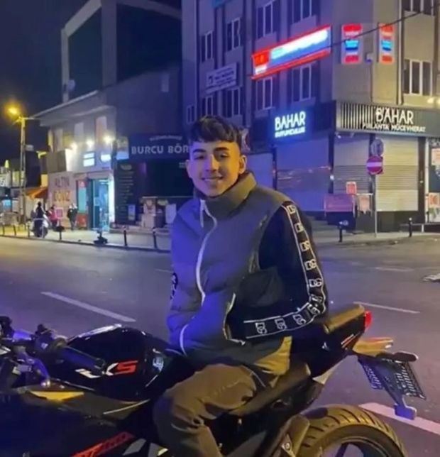 Kızılay'ın eski başkanı Kerem Kınık'ın kızı motosiklete çarptı: 17 yaşındaki genç hayatını kaybetti - Resim : 2