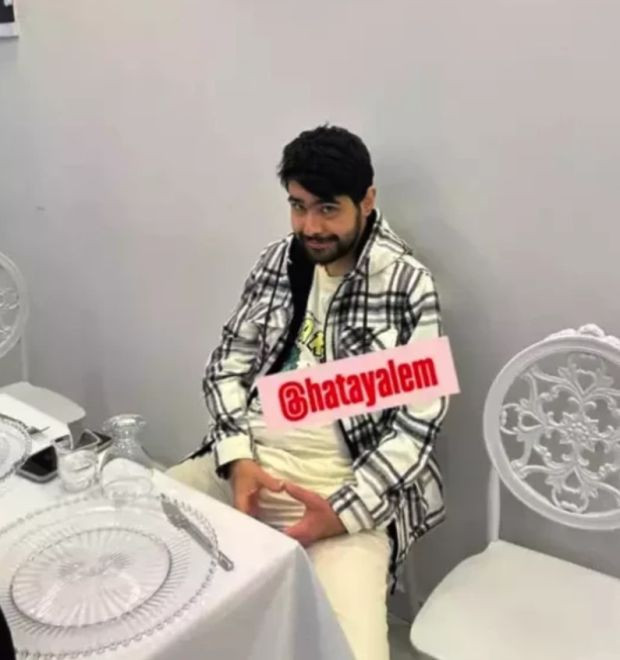 3 yıldır evden çıkmayan Barış Özbay'dan şaşırtan hareket! Arkadaşının nişanına katıldı - Resim : 1