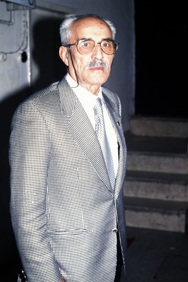 Bülent Ersoy zor günler geçiriyor! Babası hastaneye kaldırıldı - Resim : 2