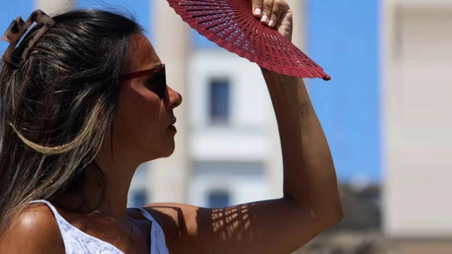 Bilim insanları uyardı: Sıcak hava, sigara ve alkol gibi yaşlandırıyor