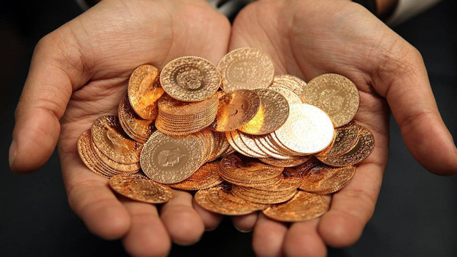 Altın fiyatları bakın neden düşüyor! Bu rakamdan altın alınır mı?