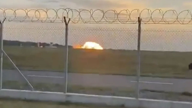 Polonya’da F-16 savaş uçağı yere çakıldı