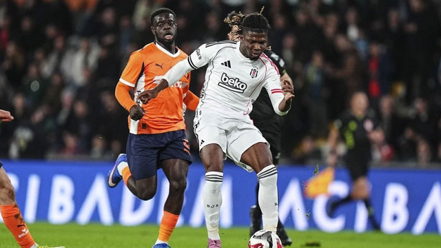 Beşiktaş'ta El Bilal Toure sakatlandı