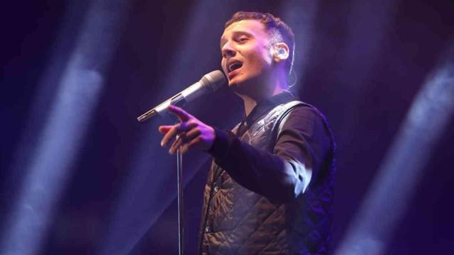 Hakkında yakalama kararı çıkarılan şarkıcı Edis'ten ilk açıklama